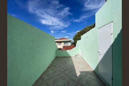 Casa à venda com 122m², 3 quartos e 2 vagas Casa à venda com 122m², 3 quartos e 2 vagasVaranda