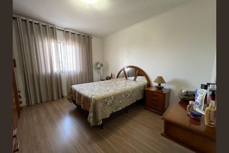 Casa à venda com 122m², 3 quartos e 2 vagas Casa à venda com 122m², 3 quartos e 2 vagasQuarto 1