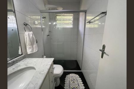 Casa à venda com 122m², 3 quartos e 2 vagas Casa à venda com 122m², 3 quartos e 2 vagasBanheiro 2
