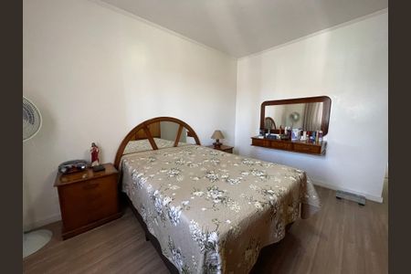 Casa à venda com 122m², 3 quartos e 2 vagas Casa à venda com 122m², 3 quartos e 2 vagasQuarto 1