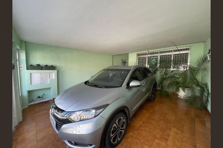Casa à venda com 122m², 3 quartos e 2 vagas Casa à venda com 122m², 3 quartos e 2 vagasGaragem