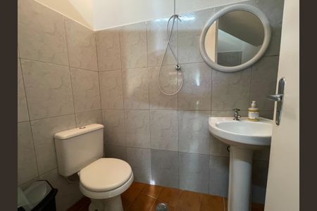 Casa à venda com 122m², 3 quartos e 2 vagas Casa à venda com 122m², 3 quartos e 2 vagasBanheiro de serviço