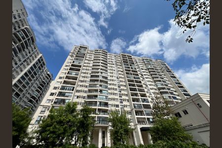 Apartamento para alugar com 69m², 2 quartos e 1 vagaFachada do bloco