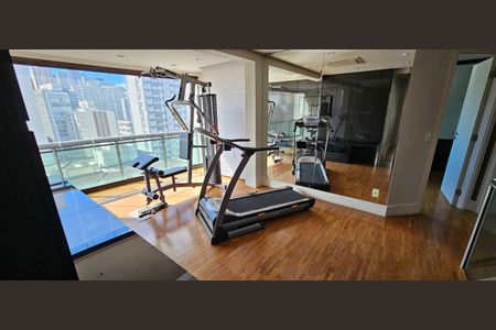 Apartamento para alugar com 270m², 3 quartos e 4 vagas