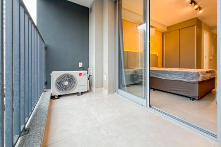Varanda de kitnet/studio para alugar com 1 quarto, 26m² em Ipiranga, São Paulo