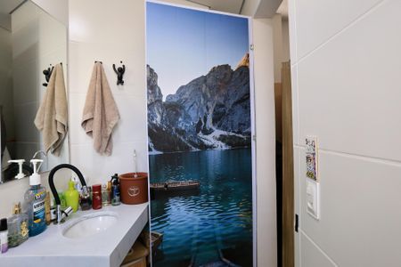 Apartamento à venda com 106m², 2 quartos e 2 vagasBanheiro da Suíte