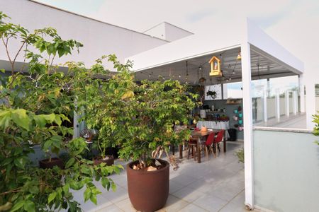 Apartamento à venda com 106m², 2 quartos e 2 vagasCobertura