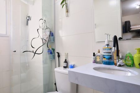 Apartamento à venda com 106m², 2 quartos e 2 vagasBanheiro da Suíte