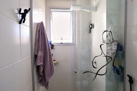 Apartamento à venda com 106m², 2 quartos e 2 vagasBanheiro da Suíte