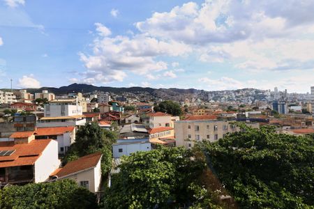 Apartamento à venda com 106m², 2 quartos e 2 vagasVista