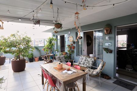 Apartamento à venda com 106m², 2 quartos e 2 vagasCobertura