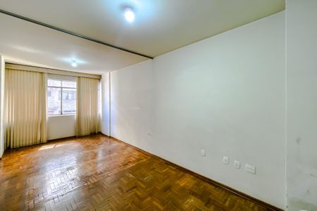 Sala/Quarto de kitnet/studio para alugar com 1 quarto, 30m² em Liberdade, São Paulo