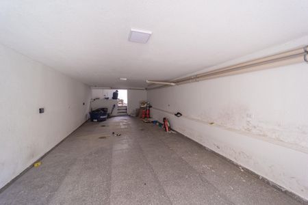 Casa à venda com 330m², 3 quartos e 6 vagasÁrea comum