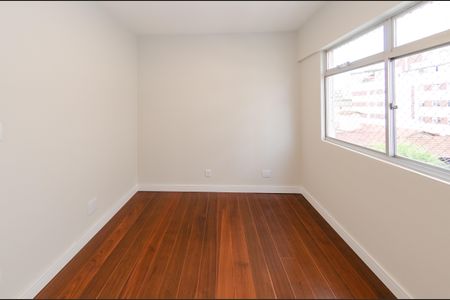 Apartamento à venda com 110m², 3 quartos e 1 vagaQuarto 2