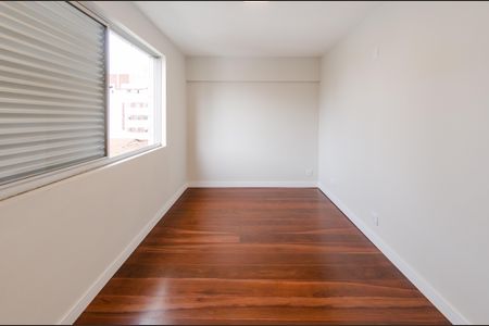 Apartamento à venda com 110m², 3 quartos e 1 vagaSuíte