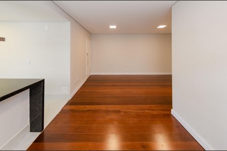 Sala de apartamento à venda com 3 quartos, 110m² em Santo Antônio, Belo Horizonte