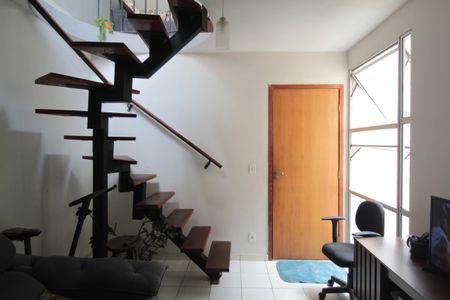 Sala de apartamento à venda com 2 quartos, 97m² em Frei Leopoldo, Belo Horizonte