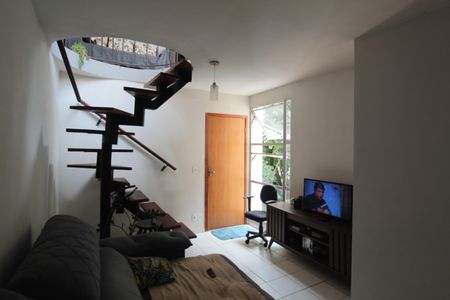 Sala de apartamento à venda com 2 quartos, 97m² em Frei Leopoldo, Belo Horizonte