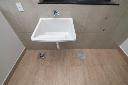 Casa para alugar com 75m², 2 quartos e 1 vagaÁrea de Serviço