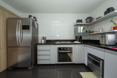 Apartamento à venda com 109m², 3 quartos e 2 vagasCOZINHA