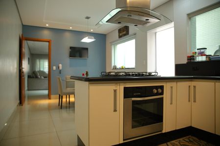 Casa à venda com 155m², 3 quartos e 2 vagasCozinha 