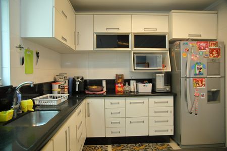 Casa à venda com 155m², 3 quartos e 2 vagasCozinha 