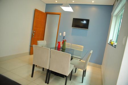 Casa à venda com 155m², 3 quartos e 2 vagasSala de Jantar ( copa) 