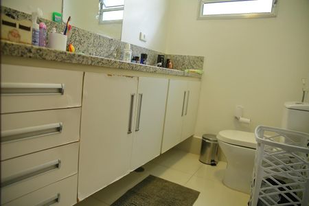 Casa à venda com 155m², 3 quartos e 2 vagasBanheiro Social 