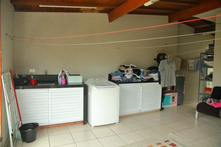 Casa à venda com 155m², 3 quartos e 2 vagasÁrea de Serviço ( varanda quarto 1 )