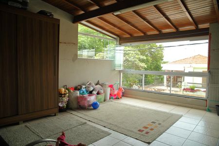 Casa à venda com 155m², 3 quartos e 2 vagasÁrea de Serviço ( varanda quarto 1 )