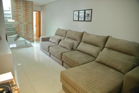 Casa à venda com 155m², 3 quartos e 2 vagasSala