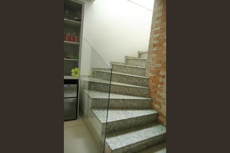 Casa à venda com 155m², 3 quartos e 2 vagasSala/Acesso quartos 