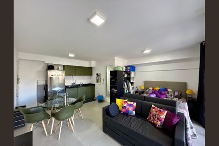 Sala de apartamento à venda com 1 quarto, 41m² em Santo Amaro, São Paulo