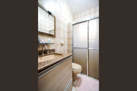 Casa à venda com 110m², 3 quartos e 2 vagasBanheiro social