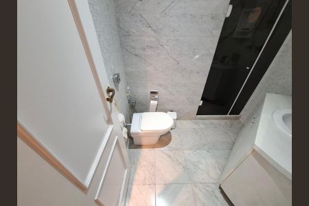 Apartamento à venda com 140m², 4 quartos e 2 vagasBanheiro 1