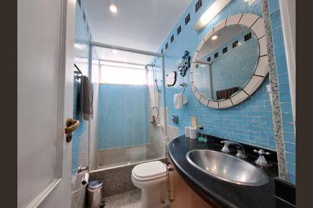 Apartamento à venda com 140m², 4 quartos e 2 vagasBanheiro da suíte 1