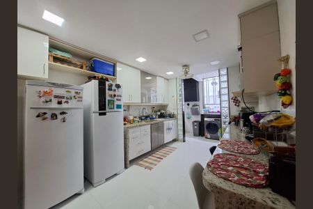 Apartamento à venda com 140m², 4 quartos e 2 vagasCozinha