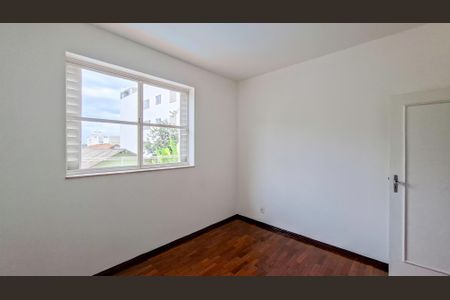 Casa para alugar com 280m², 4 quartos e 2 vagas