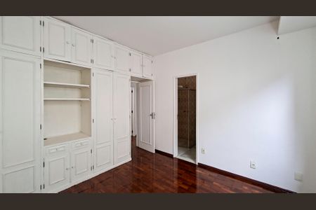 Casa para alugar com 280m², 4 quartos e 2 vagas