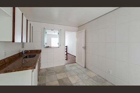 Casa para alugar com 280m², 4 quartos e 2 vagas