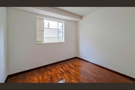 Casa para alugar com 280m², 4 quartos e 2 vagas