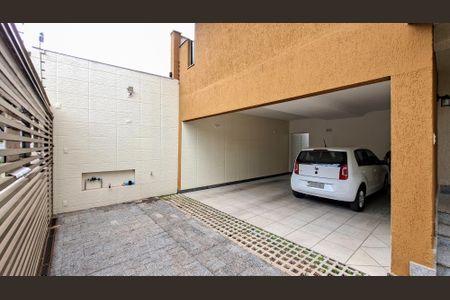 Casa para alugar com 280m², 4 quartos e 2 vagas