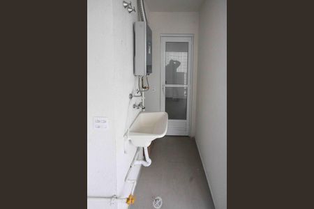 Área de serviço de apartamento para alugar com 2 quartos, 42m² em Vila Prudente, São Paulo