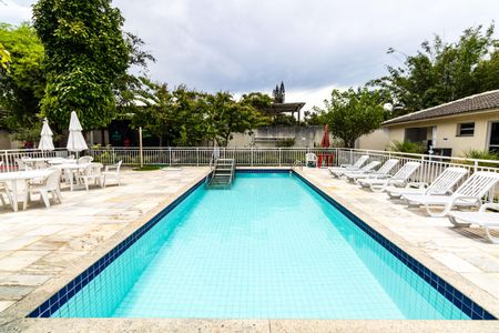 Apartamento para alugar com 48m², 2 quartos e 1 vaga Apartamento para alugar com 48m², 2 quartos e 1 vagaÁrea comum - Piscina