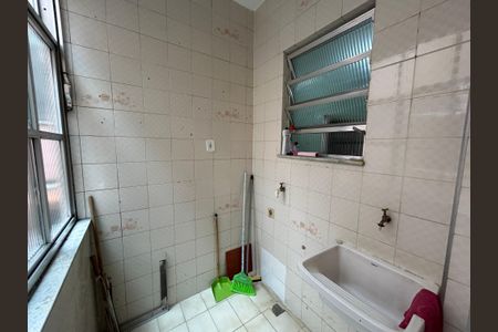 Apartamento para alugar com 79m², 2 quartos e 1 vagaÁrea de Serviço