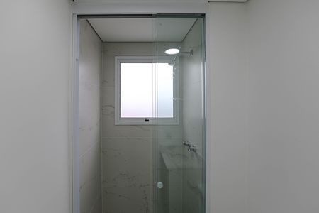 Apartamento para alugar com 53m², 2 quartos e 2 vagas Apartamento para alugar com 53m², 2 quartos e 2 vagasBanheiro