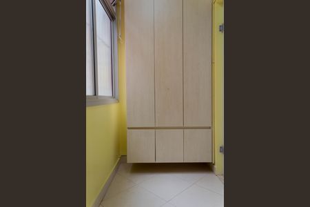 Apartamento à venda com 70m², 2 quartos e 1 vagaÁrea de Serviço