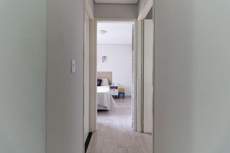 Casa de condomínio à venda com 63m², 2 quartos e 1 vagaCorredor