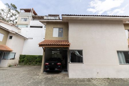 Casa de condomínio à venda com 63m², 2 quartos e 1 vagaFachada 