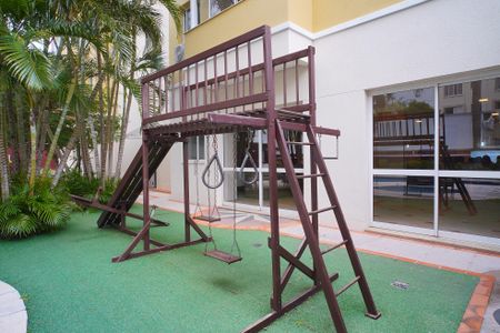 Apartamento para alugar com 80m², 2 quartos e 2 vagasÁrea comum - Playground